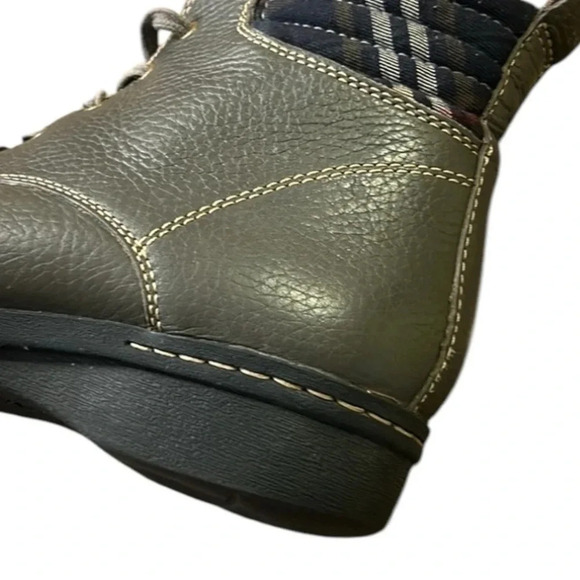 Clarks Whistle Bea Ankle Boot Women’s 7.5 Gray Leather Side Zip Lace Up Bootie - Picture 14 of 15